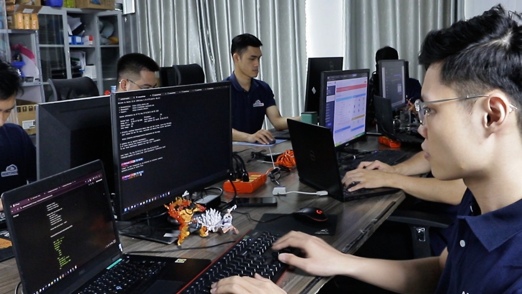 Giải pháp máy chủ ảo cho chuyển đổi số của HostingViet